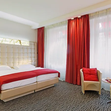 Hotel St.gotthard 4*