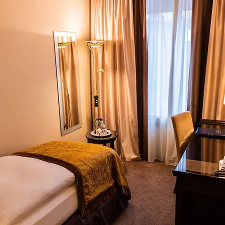 Hotel St.gotthard 4*