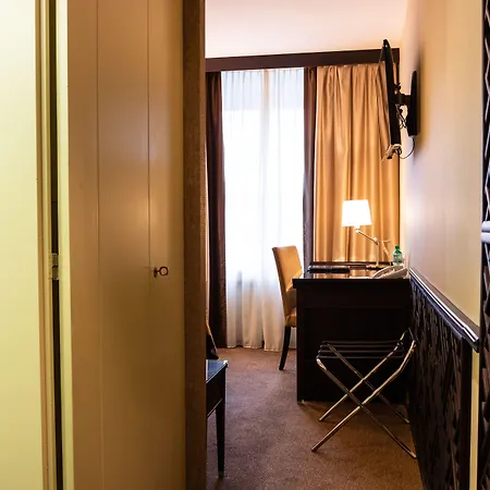 Hotel St.gotthard 4*