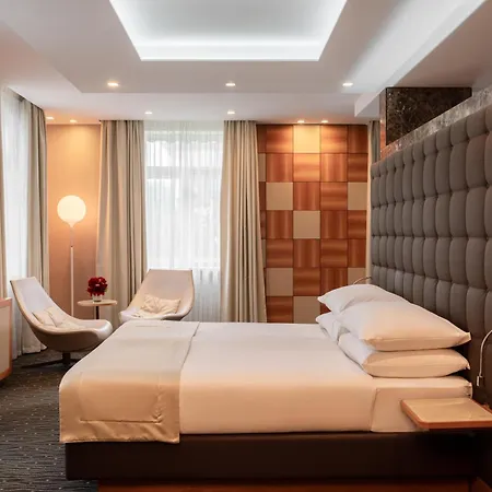 Hotel St.gotthard 4*