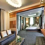 Hotel St.gotthard 4*